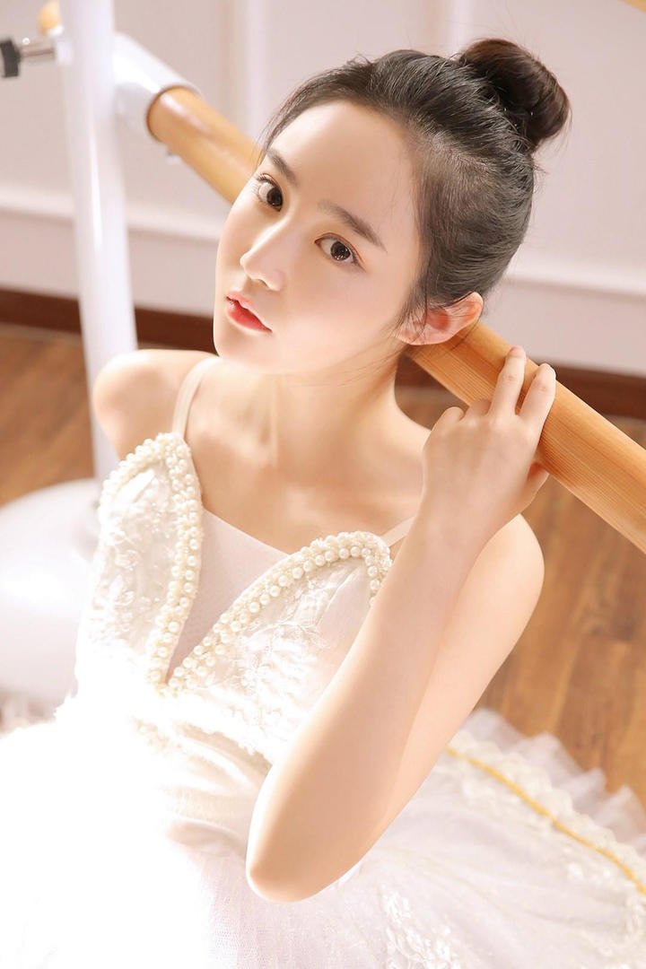 曝瓜帅决定续约后他的妻子提出离婚）